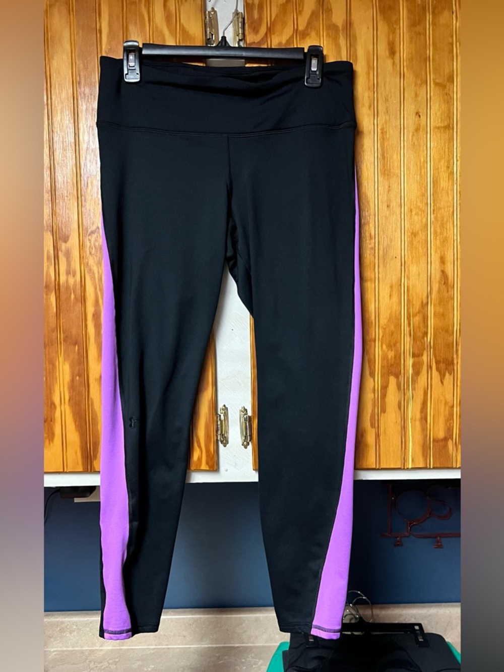Womens Under Armour leggings size L